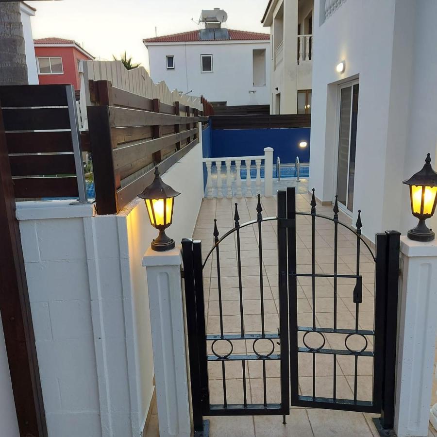 Stylish Villa Παραλίμνι Εξωτερικό φωτογραφία