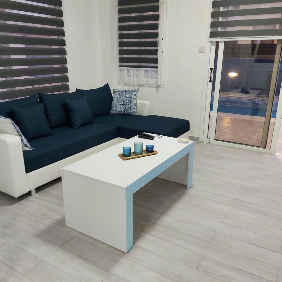 Stylish Villa Παραλίμνι Εξωτερικό φωτογραφία